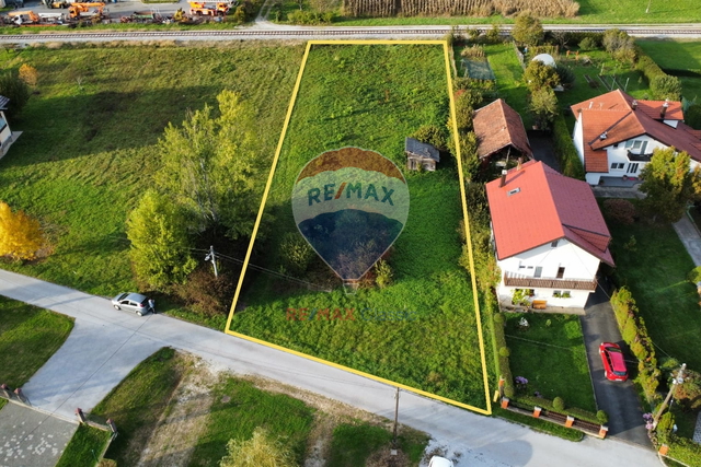 GRAĐEVINSKO ZEMLJIŠTE 1942 m2, BLIZINA CENTRA DONJE STUBICE